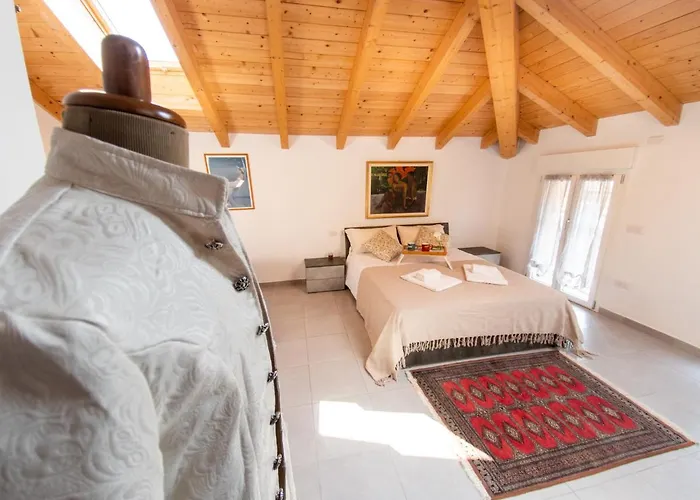 Silvia-by Sitter コモ