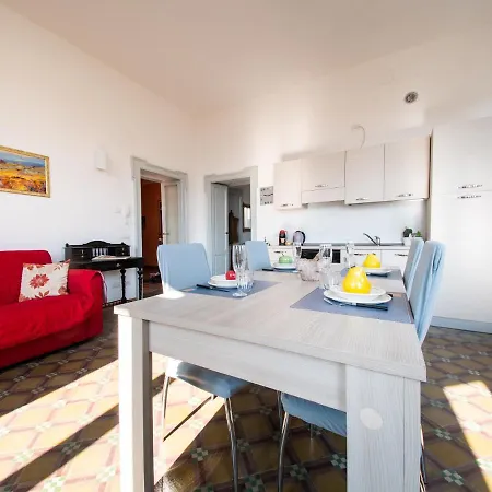 Apartment Silvia-by Sitter Como