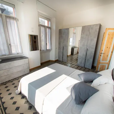 Silvia-by Sitter Como