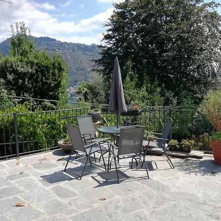 Silvia-by Sitter * 科莫