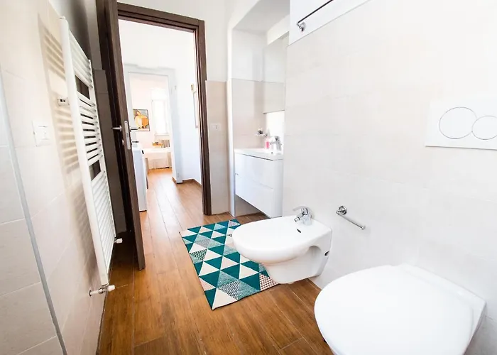 Silvia-by Sitter Como