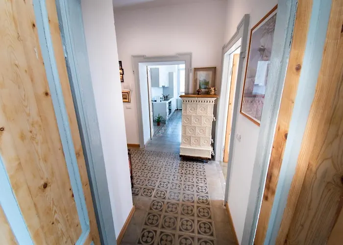 Silvia-by Sitter דירה קומו