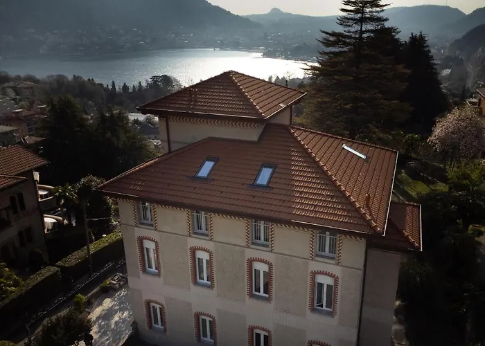 Silvia-by Sitter Lejlighed *