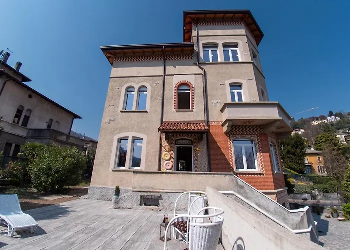 Silvia-by Sitter קומו