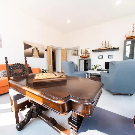 Silvia-by Sitter Apartamento